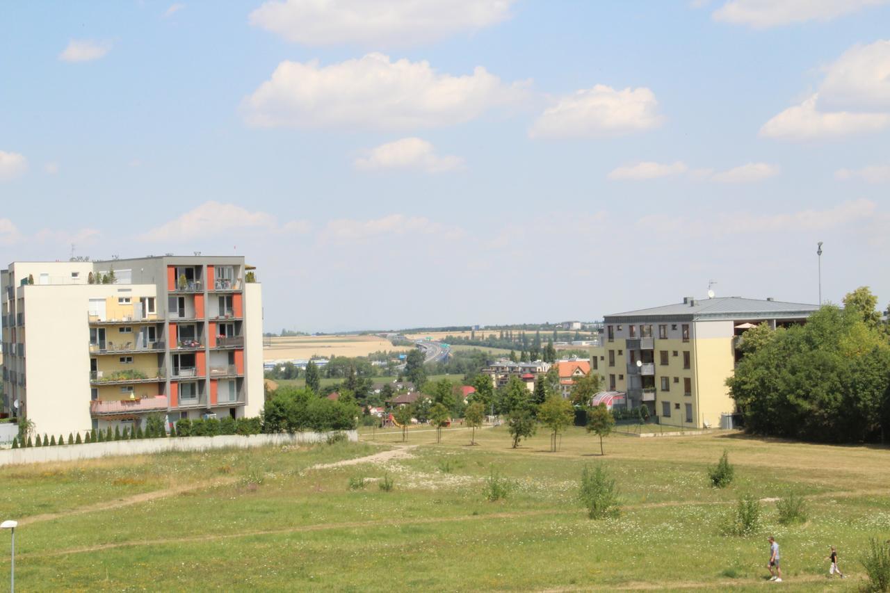 Apartman Prahaアパートメント エクステリア 写真