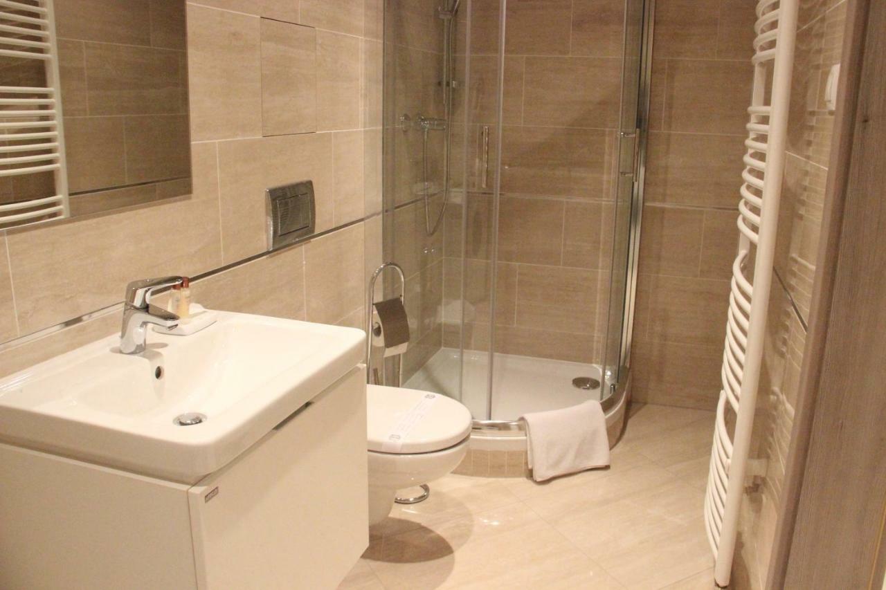 Apartman Prahaアパートメント エクステリア 写真